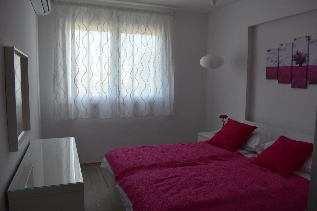 Valkane Apartment Pula Eksteriør billede