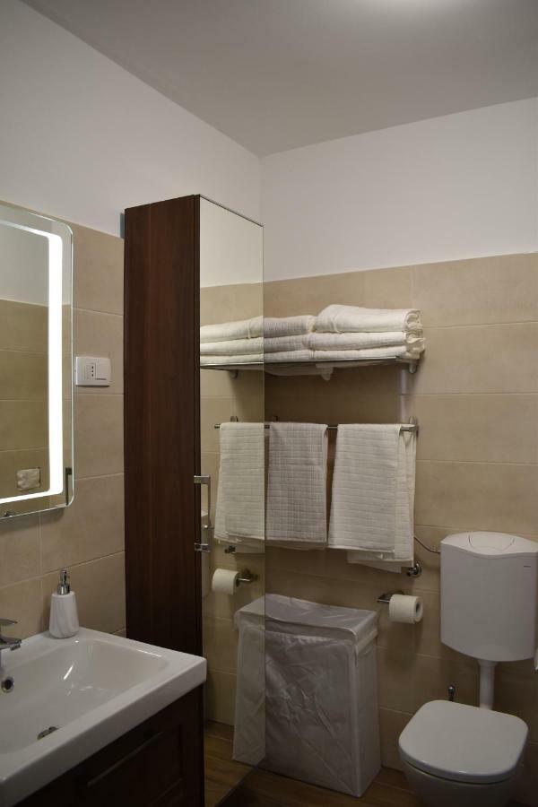 Valkane Apartment Pula Eksteriør billede